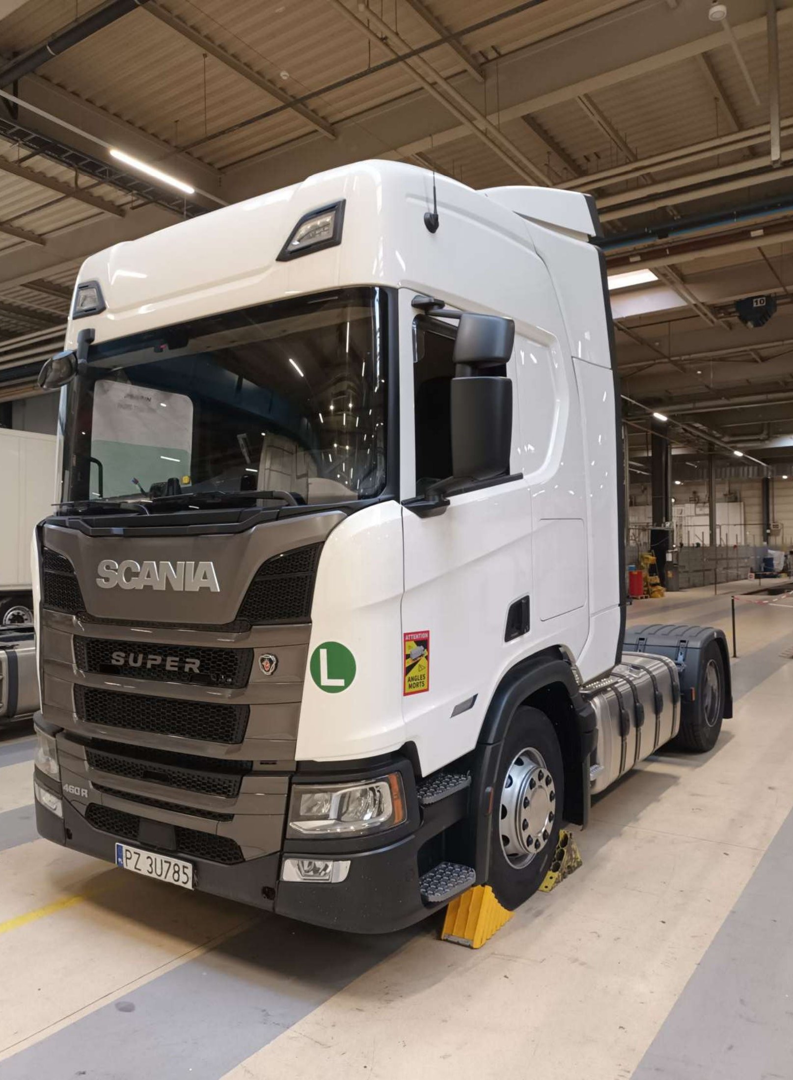 PZ_3U785 extra-1 2023 SCANIA R460 A4x2NA