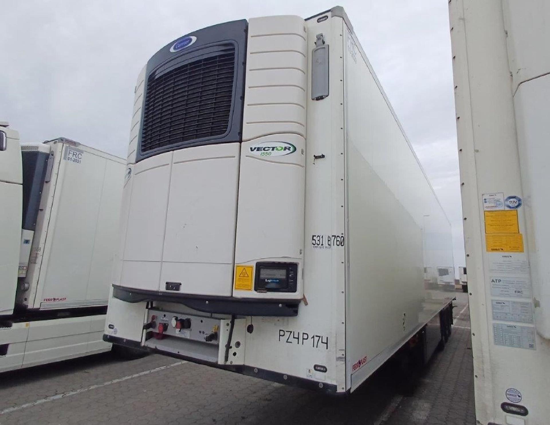 4eb5071da31d01a76f2637701c73a4e8 2023 Schmitz Cargobull SKO Double Deck FP 45 Carrier Vector 1550 h2.7m