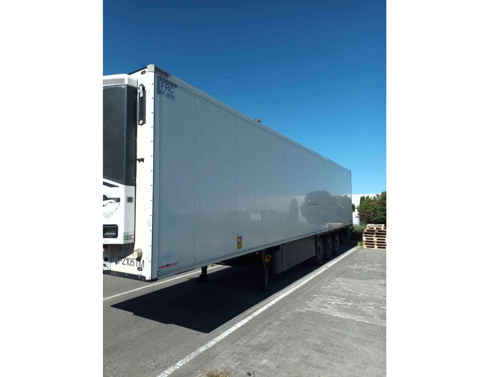 69e7c593c7e387e30fea6d86138fbe06 2019 Schmitz Cargobull SKO FP 60 ThermoKing SLXi 300