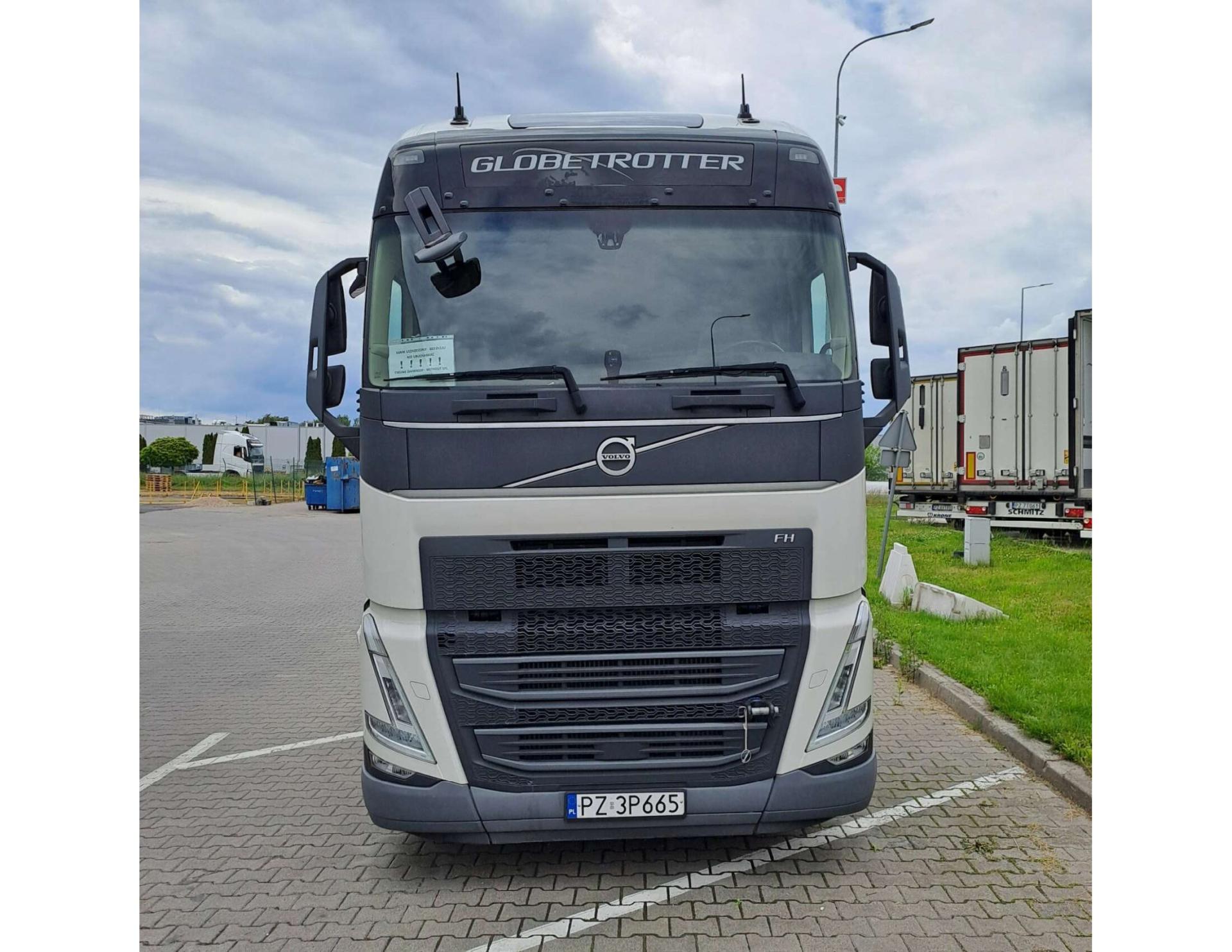 a0d2ebeae7c994b8cb22cfc3a5f1e0d0 2023 Volvo FH 460 Globetrotter XL i-Save