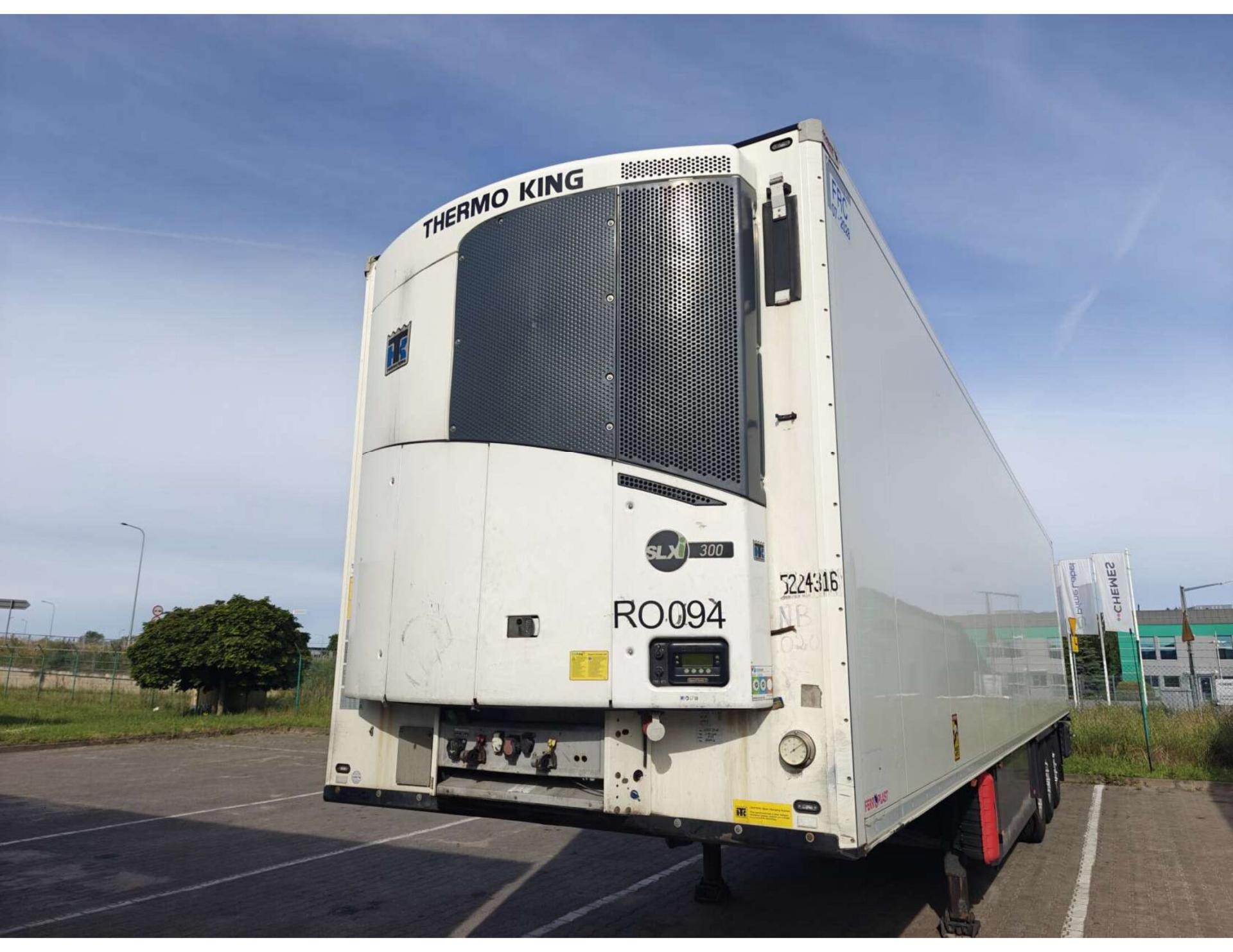c9dbfbba0c762543d55ef06103b53953 2019 Schmitz Cargobull SKO FP 45 ThermoKing SLXi 300