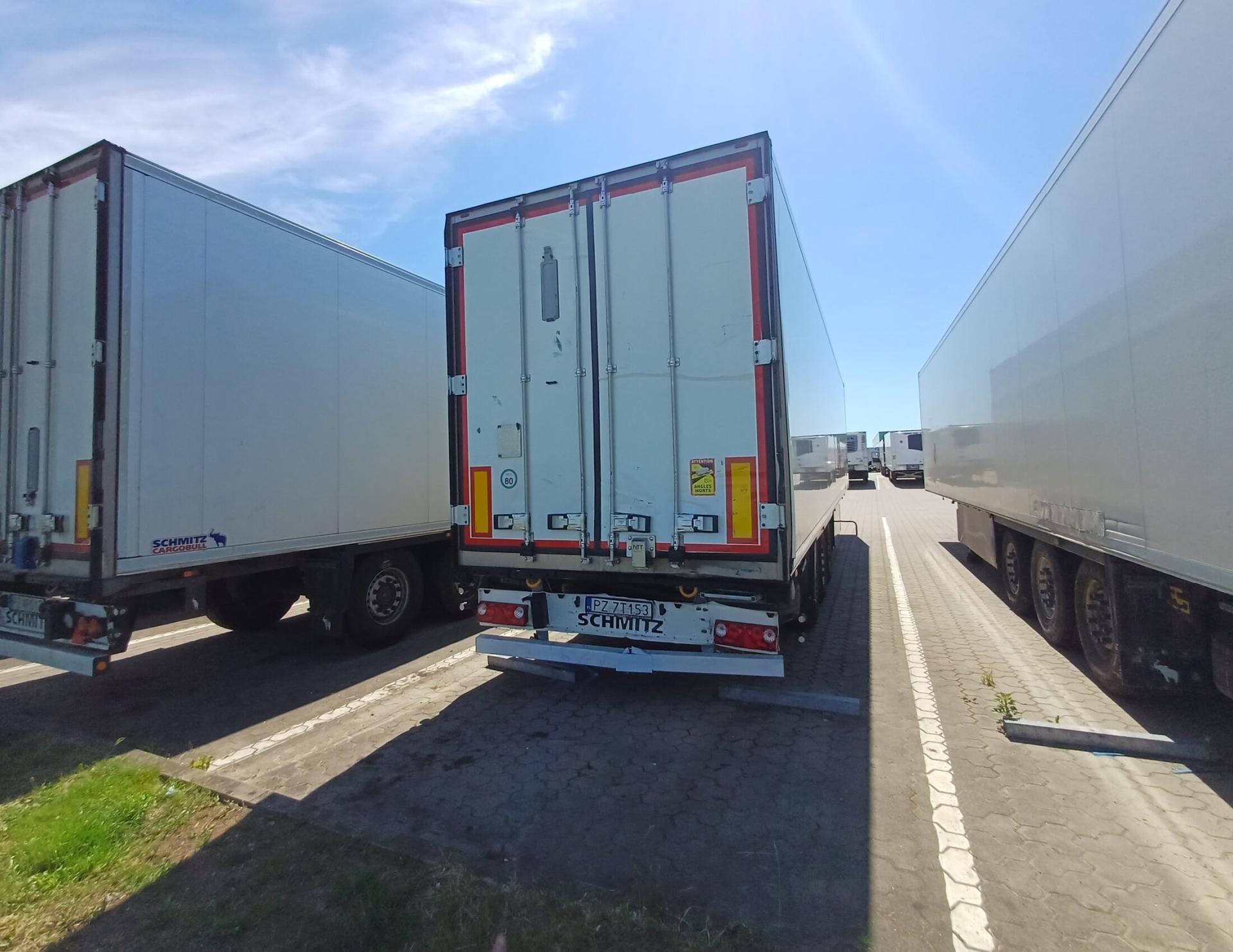 19d2101a74cab9a68526604b799b8f27