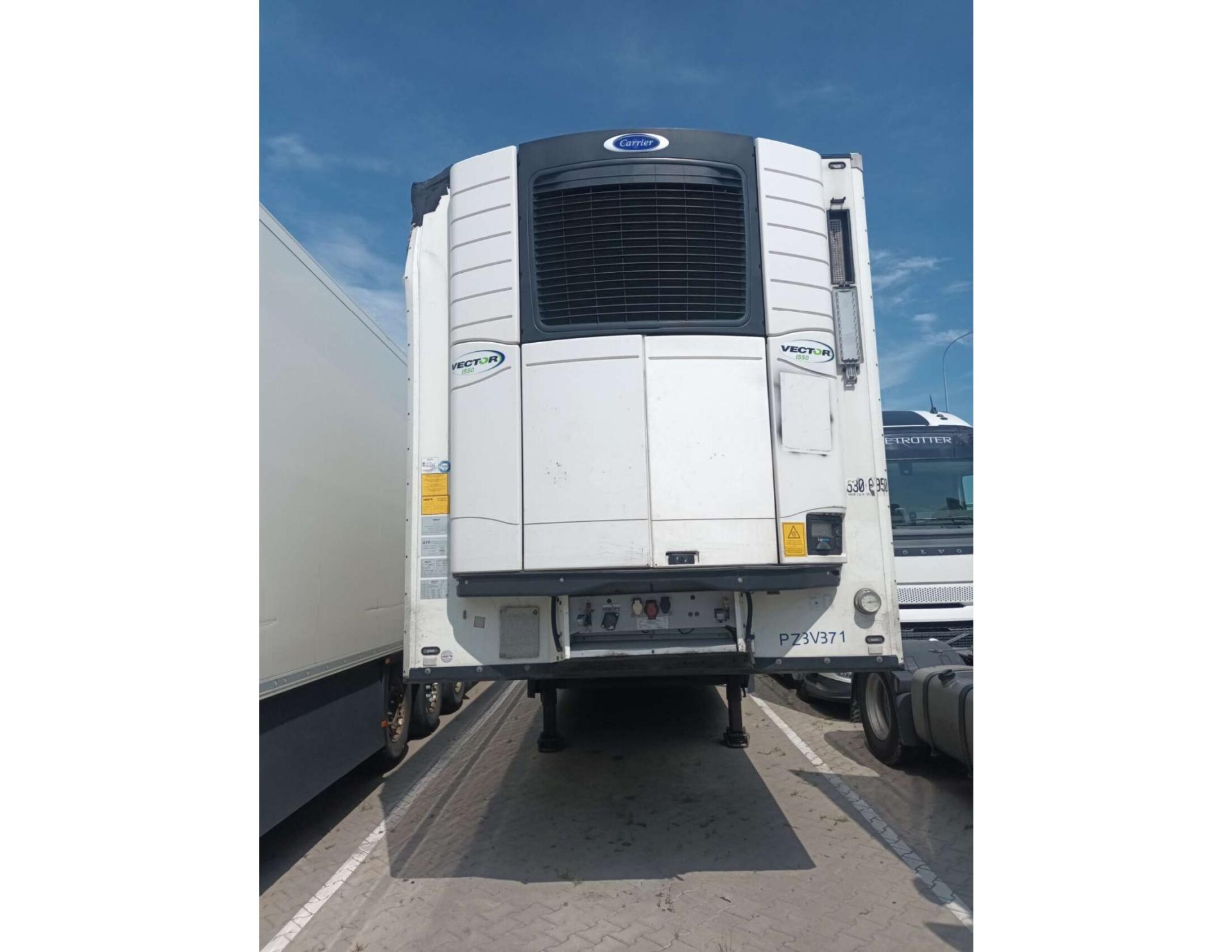 aeb8db536f26e626d6a2ddf781028298 2023 Schmitz Cargobull SKO FP 45 Carrier Vector 1550