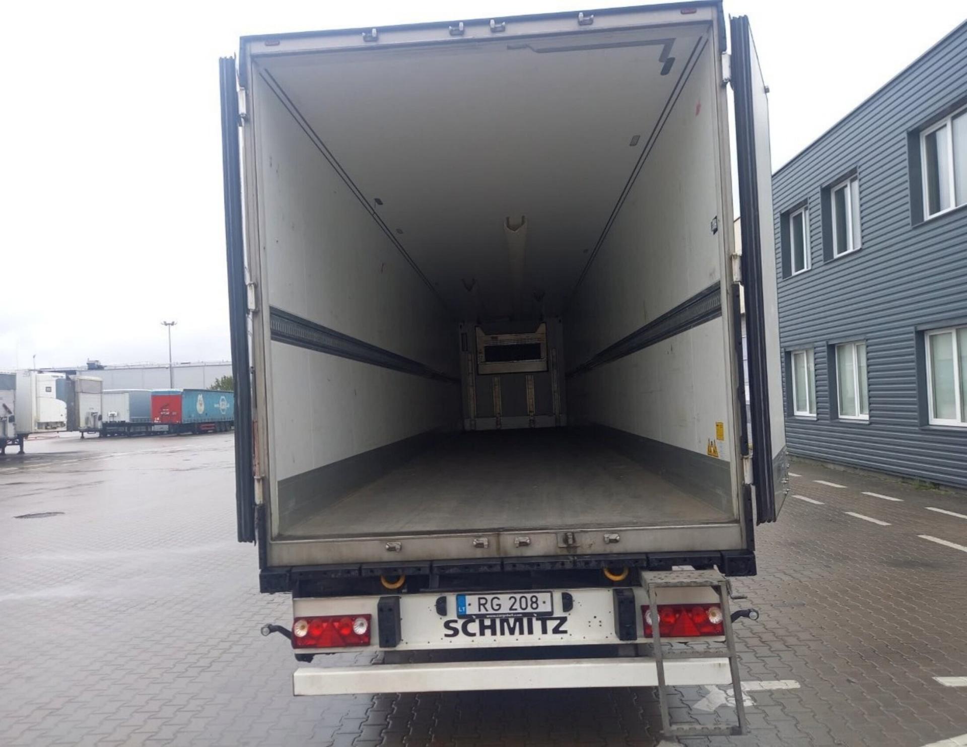 d10398aa5e624bd8d75d2a16b3c58117