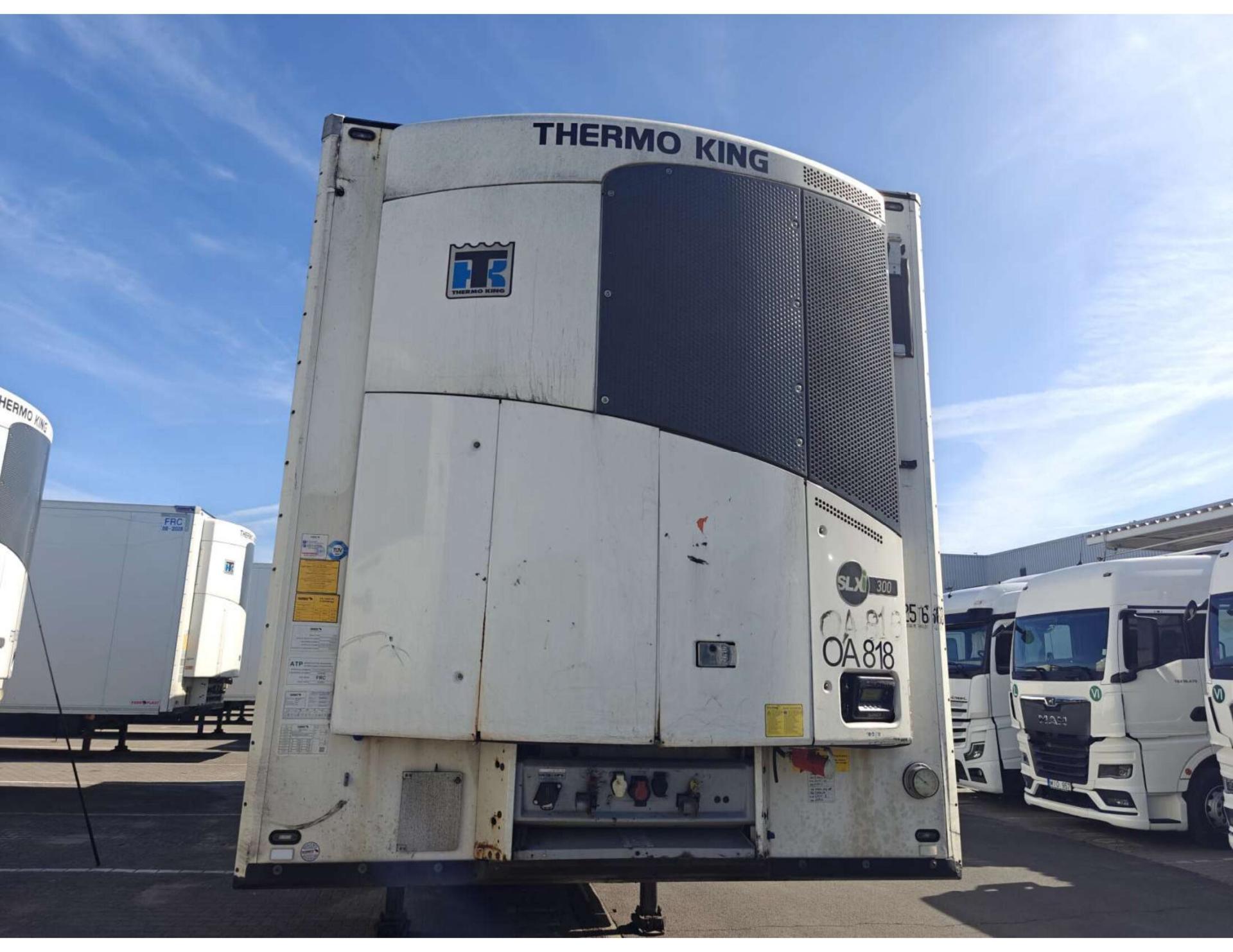 fc95b67caa3aa69243959df6537a044a 2021 Schmitz Cargobull SKO Double Deck FP 60 ThermoKing SLXi 300 Lifting Axle