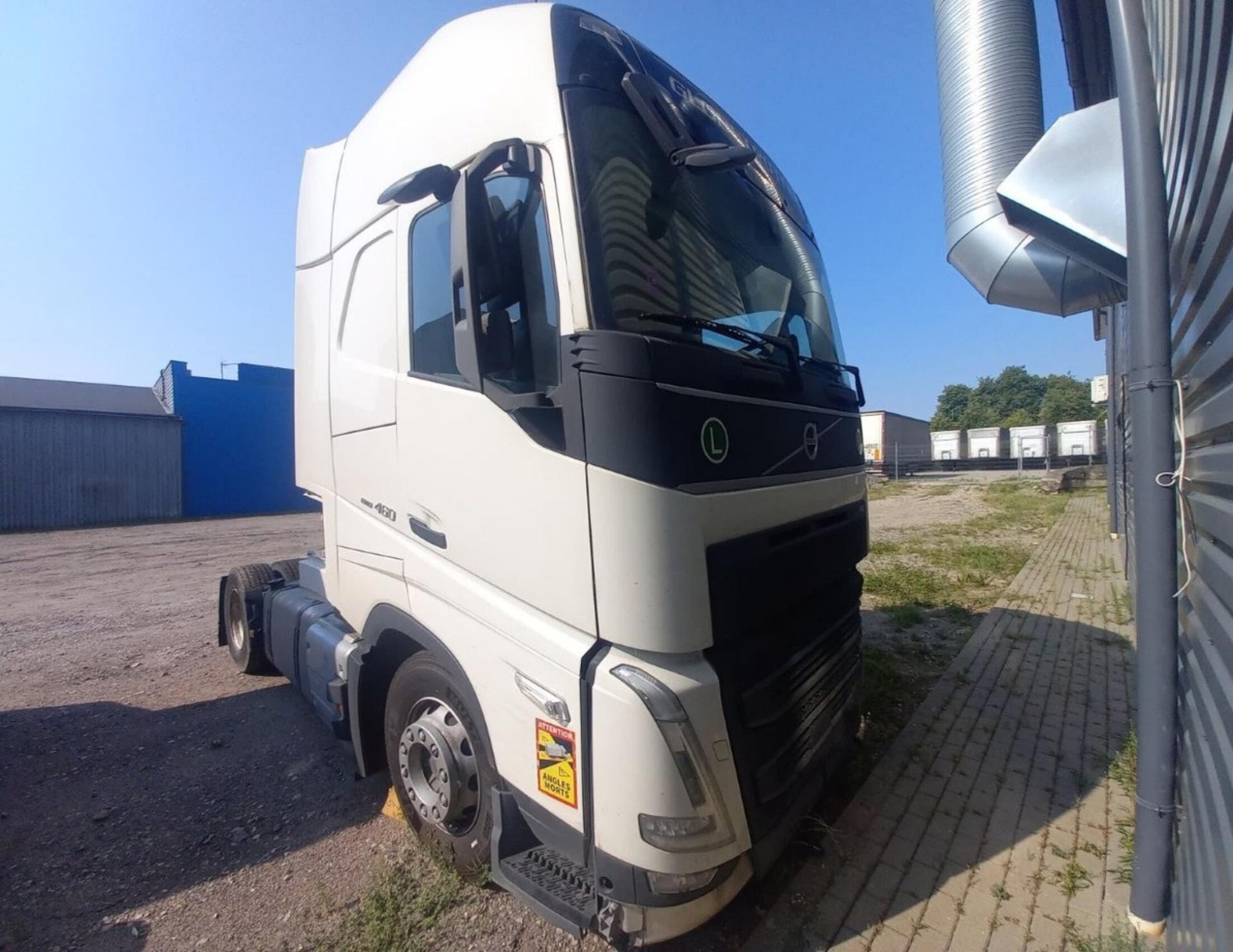 ff69d57b8d79bcc6eda54da16116a4e4 2024 Volvo FH 460 Globetrotter XL i-Save