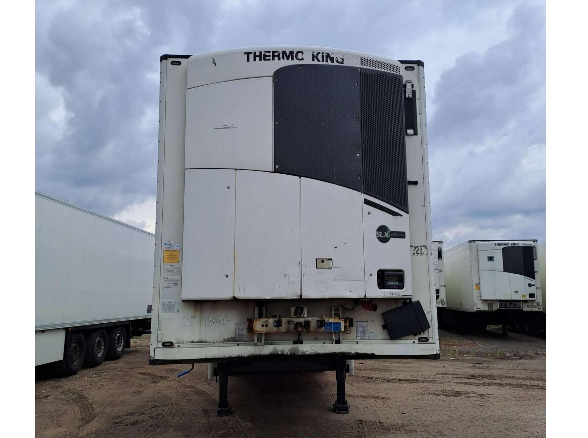 18e68b0ea29b10695138837b621afe25 2019 Schmitz Cargobull SKO Double Deck FP 45 ThermoKing SLXi 300 Multitemp