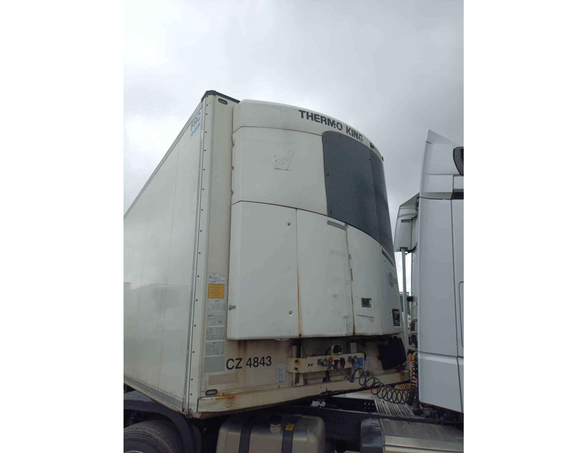 276371b9f83c2dcb846c6e60f17fd719 2019 Schmitz Cargobull SKO Double Deck FP 45 ThermoKing SLXi 300 Multitemp