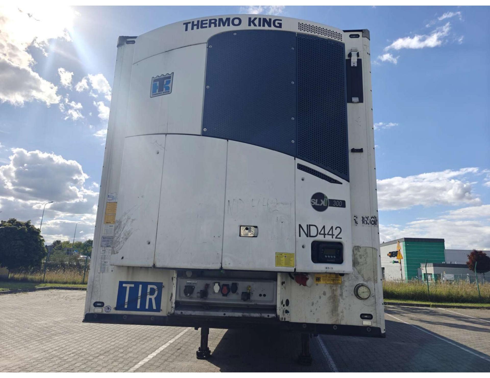 562722ae21a1982c4ceee9de38c5a6d7 2019 Schmitz Cargobull SKO FP 60 ThermoKing SLXi 300