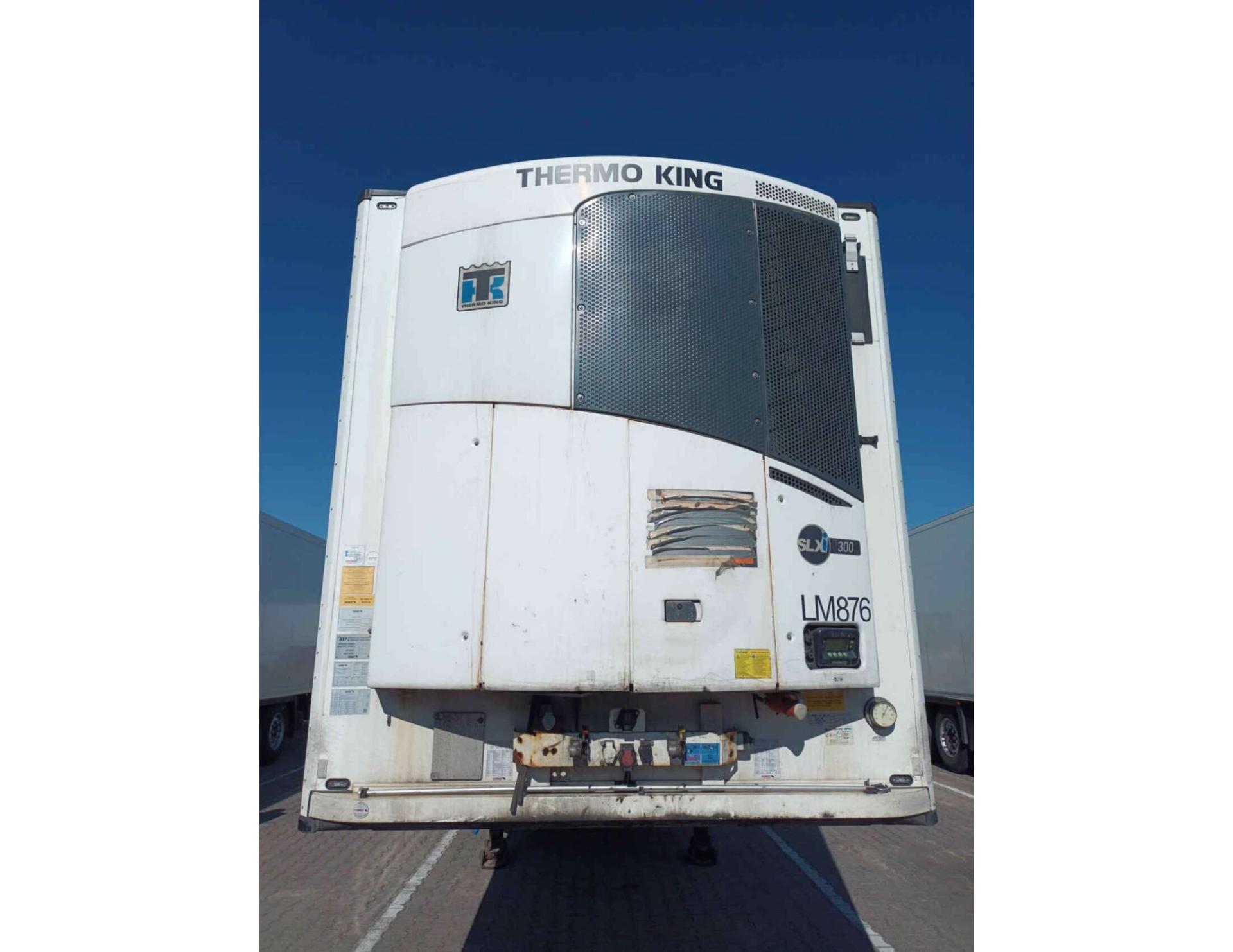 15df5580844a0631b34be5bc5159f7be 2018 Schmitz Cargobull SKO Double Deck FP 60 ThermoKing SLXi 300 Lifting Axle
