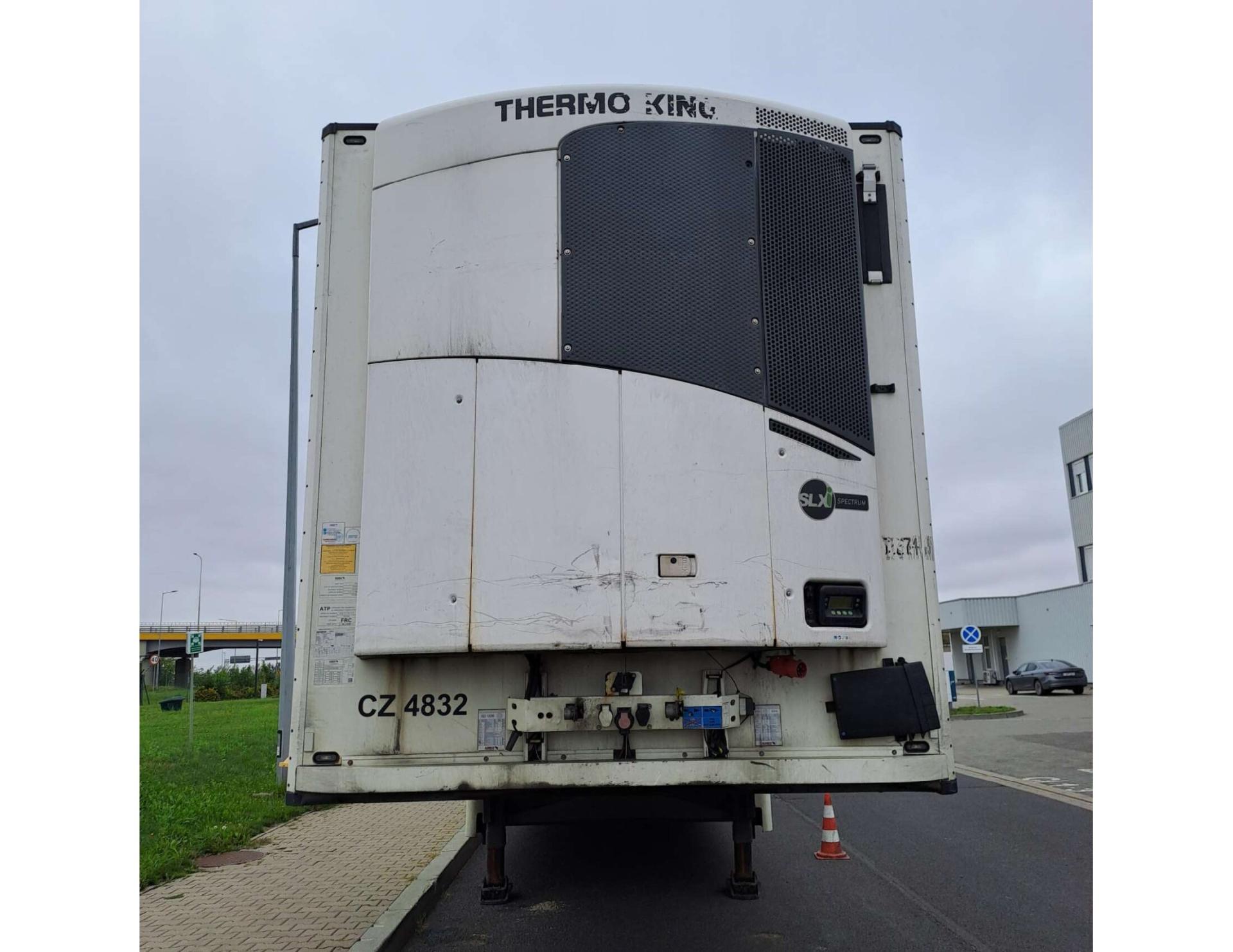 2596219a46b482364c12c8ef74a138b3 2019 Schmitz Cargobull SKO Double Deck FP 45 ThermoKing SLXi 300 Multitemp
