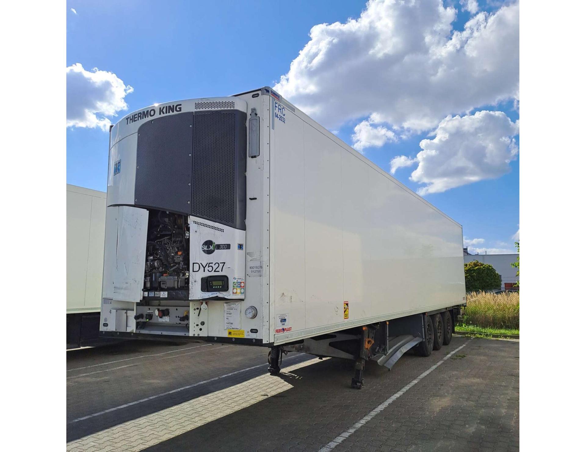 5b0ccd1c6a3eb6ac0d7c42bed0d92e6d 2026 Schmitz Cargobull SKO Double Deck FP 45 ThermoKing SLXi 300 Lifting Axle