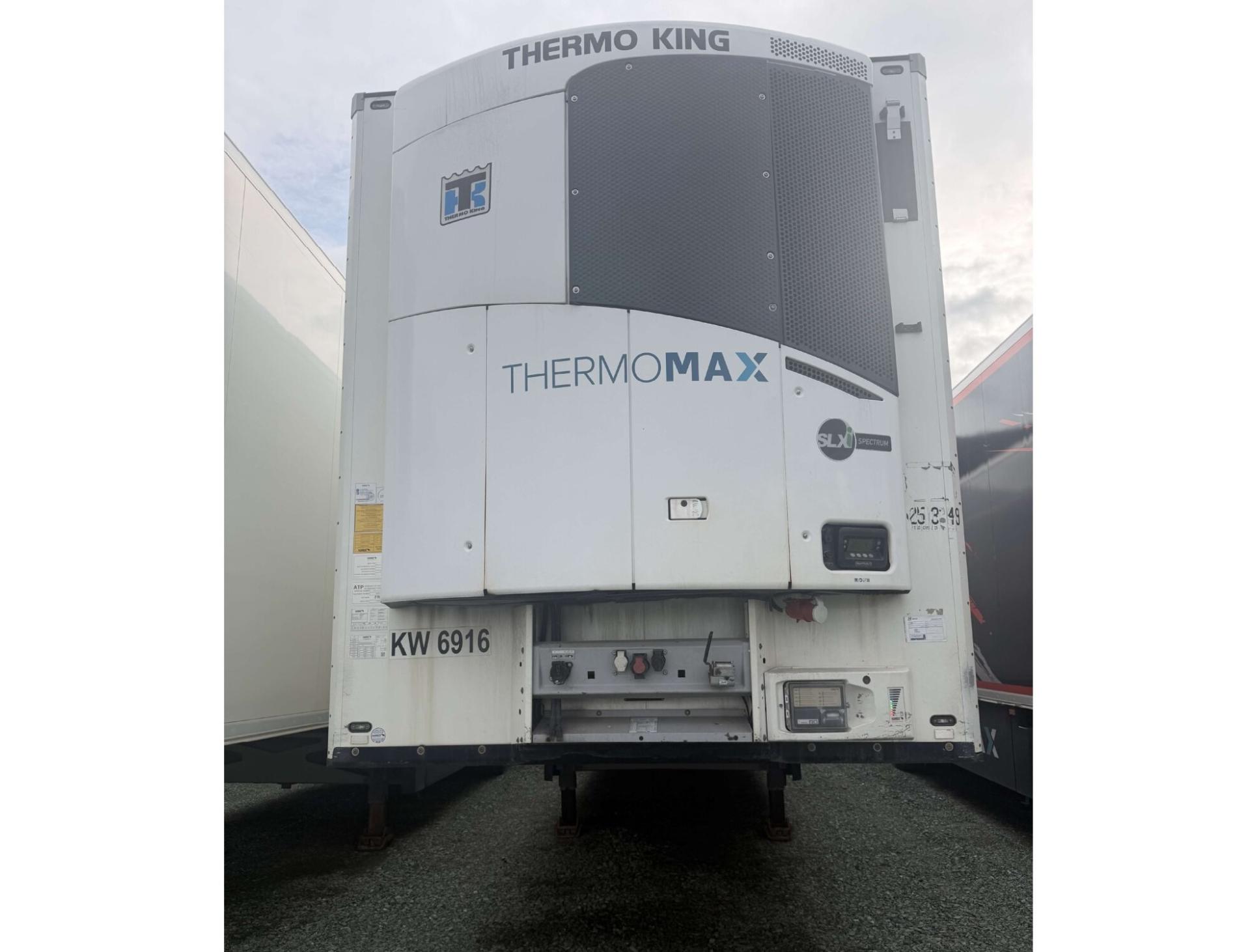747ebb20a3431a7886cdcb4bd7257994 2021 Schmitz Cargobull SKO Double Deck FP 45 ThermoKing SLXi 300 Lifting Axle MultiTemp