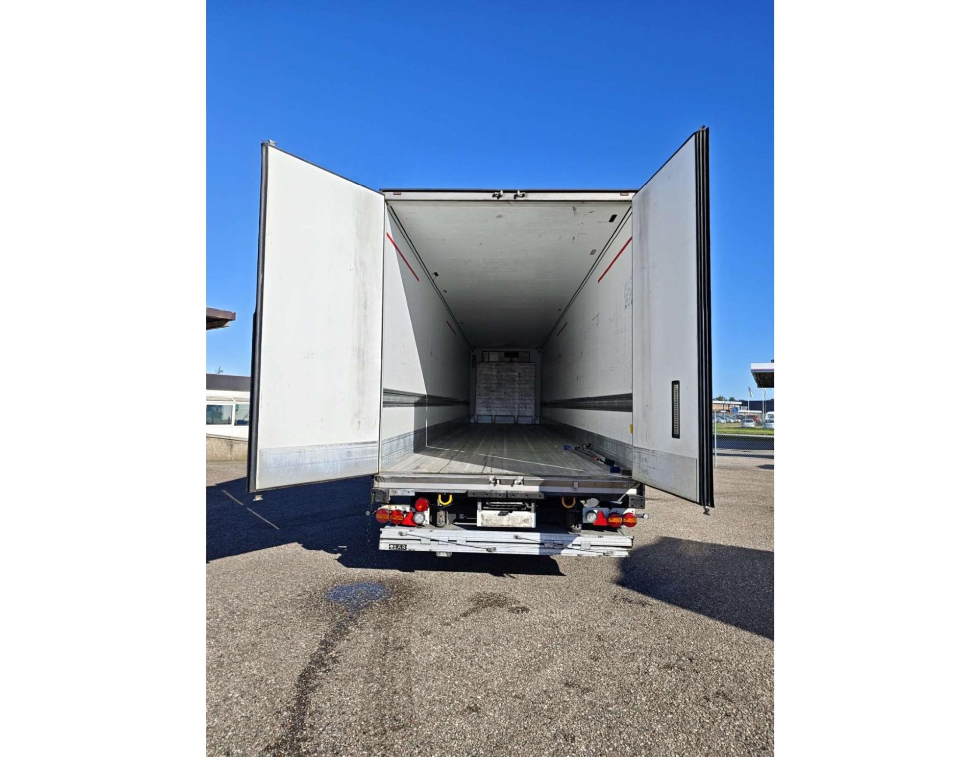 99baab650e6a439983009729af361edc