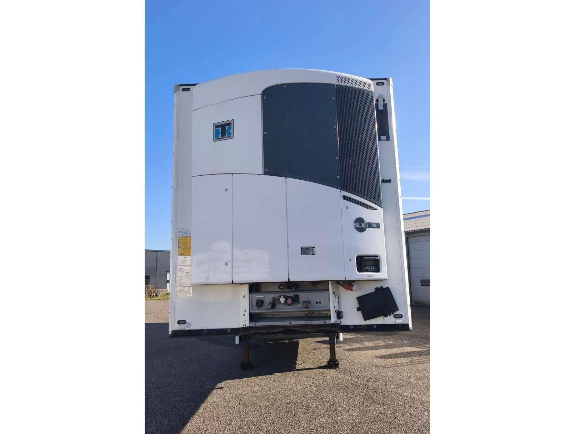 2ff9bc08c7eb9ee470da21ff2dd00eff 2020 Schmitz Cargobull SKO FP 45 ThermoKing SLXi 300 Lift