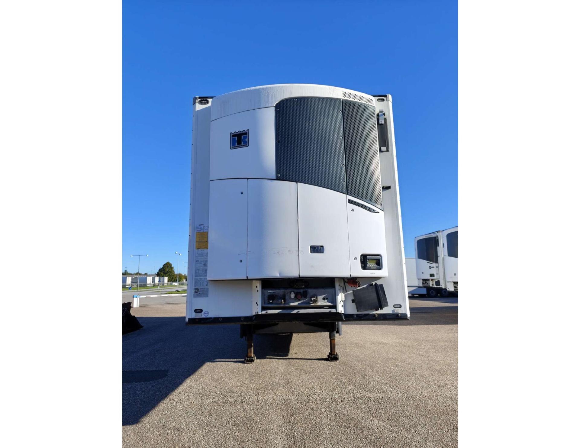 db647a1f04f9ad186e415395f4246354 2020 Schmitz Cargobull SKO FP 45 ThermoKing SLXi Spectrum Multitemp with Taillift