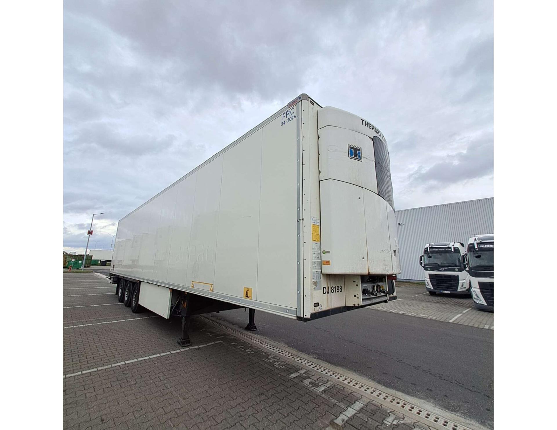 f5806f620e860ac0cb6c5574dbe10e63 2020 Schmitz Cargobull SKO FP 45 ThermoKing SLXi Spectrum Multitemp with Taillift